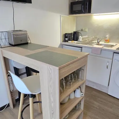 Chez Camille Cosy, Parking Gratuit Terrasse Apartament